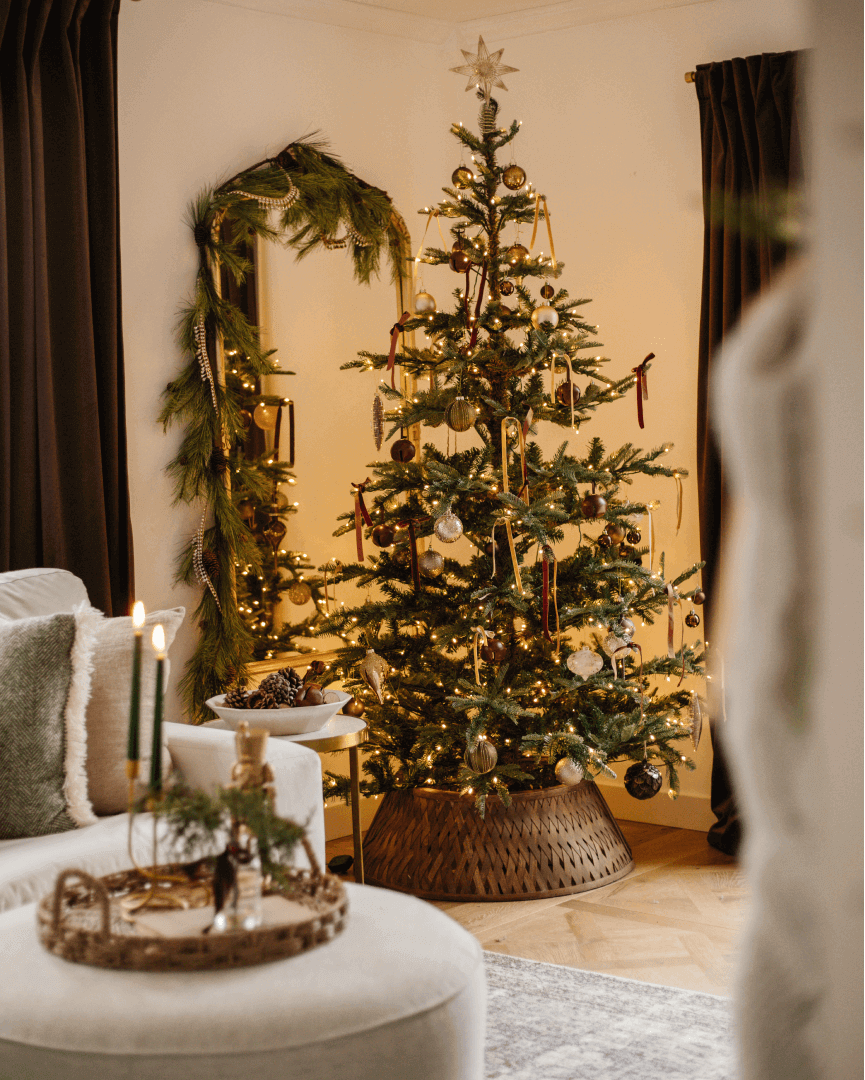 8' King Noble Fir Artificial Christmas Tree with 600 Warm White LED Lights